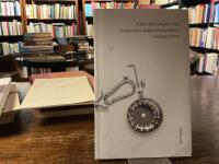 Vilken liten moped med kromat styre l&auml;ngst in p&aring; g&aring;rden?