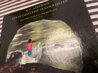 Den st&aring;ndaktige tennsoldaten