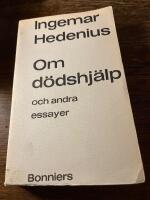 Om d&ouml;dshj&auml;lp och andra essayer