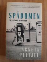 Sp&aring;domen : en flickas memoarer