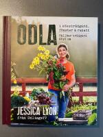 Odla i k&ouml;kstr&auml;dg&aring;rd, f&ouml;nster & rabatt : h&aring;llbar tr&auml;dg&aring;rd &aring;ret om