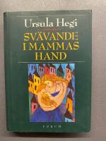 Sv&auml;vande i mammas hand