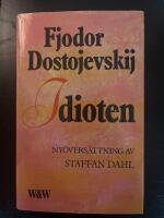 Idioten : roman i fyra delar