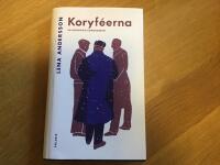 Koryf&eacute;erna : en konspirationsroman