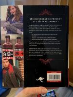 Vampyrstickning : sticka med inspiration fr&aring;n Twilight, True Blood och Vamp