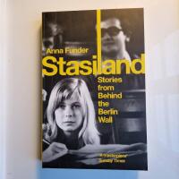 Stasiland : stories from behind the Berlin Wall