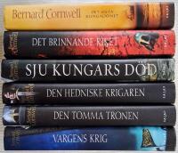 Saxonsagan 1, 5-8 & 11: Det sista kungad&ouml;met, Det brinnande riket, Sju kungars d&ouml;d, Den hedniske krigaren, Den tomma tronen & Vargens krig