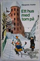 Ett hus med torn p&aring;