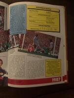 The official Manchester united 1989 annual