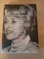 Jag var sj&auml;lvlockig, moderl&ouml;s, gripande och ett monster av f&ouml;rljugenhet : en biografi om Marianne H&ouml;&ouml;k