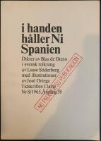 i handen h&aring;ller Ni Spanien