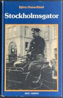 Stockholmsgator : p&aring; uppt&auml;cktsf&auml;rd bland Stockholms gatuskyltar
