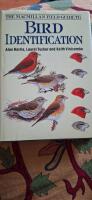 The Macmillan field guide to bird identification