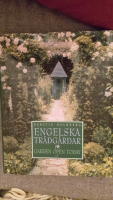 Engelska tr&auml;dg&aring;rdar : garden open today
