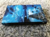 Flickan under jorden