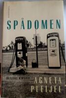 Sp&aring;domen : en flickas memoarer