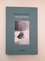 Divan fr&aring;n Tamarit och tv&aring; oden