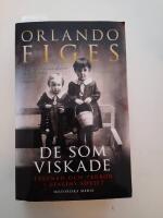 De som viskade : tystnad och terror i Stalins Sovjet