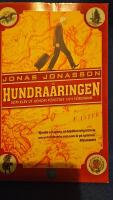 Hundra&aring;ringen som klev ut genom f&ouml;nstret och f&ouml;rsvann