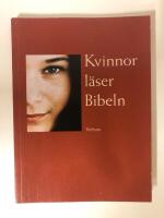 Kvinnor l&auml;ser Bibeln