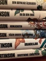 Sex b&ouml;cker av Moa Martinsson, se titlar nedan