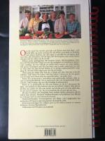 En miljon l&auml;tta menyer : [100 l&auml;ckra f&ouml;rr&auml;tter, 100 underbara varmr&auml;tter, 100 ljuvliga efterr&auml;tter]