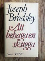 Att behaga en skugga : valda ess&auml;er