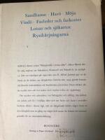 Sk&auml;rdg&aring;rdsliv i forna tider.  Sandhamn, Har&ouml;, M&ouml;ja, Vind&ouml;. Farleder och farkoster. Lotsar och sj&ouml;kartor. Ryssh&auml;rjningar.