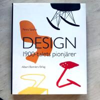 Design : 1900-talets pionj&auml;rer