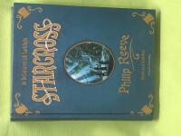 Starcross eller Mooberna kommer! eller V&aring;ra &auml;ventyr i den fj&auml;rde dimensionen! en sp&auml;nnande ber&auml;ttelse om brittisk fram&aring;tanda p&aring; rymdens och tidens hav