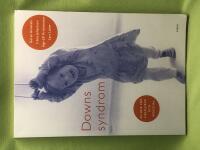 Downs syndrom en bok f&ouml;r f&ouml;r&auml;ldrar och personal