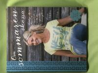 Om sommaren sk&ouml;na tr&auml;dg&aring;rden, havet, musiken och de gamla recepten (med CD)