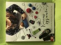 Karins syjunta [broderier, m&ouml;nster och folklore]