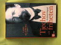 Tjechov och friheten en litter&auml;r biografi