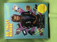 80-talet ringde - och vill ha tillbaka sin hockeyfrilla! [allt om musiken, filmerna, tv-programmen, prylarna och f&ouml;reteelserna fr&aring;n det underbart f&ouml;rskr&auml;ckliga 80-talet]