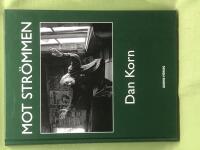 Mot str&ouml;mmen om att leva utan elektriskt ljus i v&aring;r tid