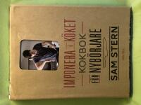 Imponera i k&ouml;ket kokbok f&ouml;r nyb&ouml;rjare