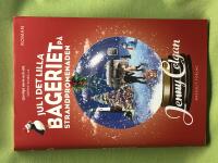 Jul i det lilla bageriet p&aring; strandpromenaden 