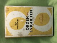 Orden och evigheten [tankar om spr&aring;k, religion och humaniora]