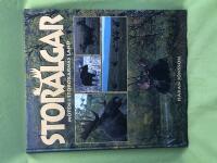 Stor&auml;lgar m&ouml;ten i storoxarnas land