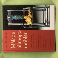 M&aring;lade allmogem&ouml;bler