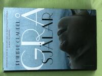 Gr&aring; sj&auml;lar 