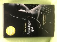 &Aring;ttio dagar gul 