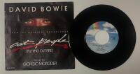 David Bowie &ndash; Cat People (Putting Out Fire) 7&rdquo; 1982