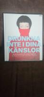 Drunkna inte i dina k&auml;nslor : en &ouml;verlevnadsbok f&ouml;r sensitivt beg&aring;vade