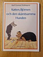 Katten, bj&ouml;rnen och den sk&auml;mtsamma hunden : en fabel p&aring; vers