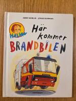 H&auml;r kommer brandbilen