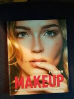 Makeup : en steg-f&ouml;r-steg guide till den perfekta Makeupen