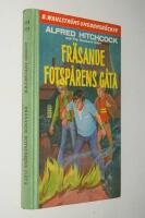 Alfred Hitchcock och Tre deckare l&ouml;ser Fr&auml;sande fotsp&aring;rens g&aring;ta