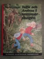Toffe och Andrea i sommarskogen